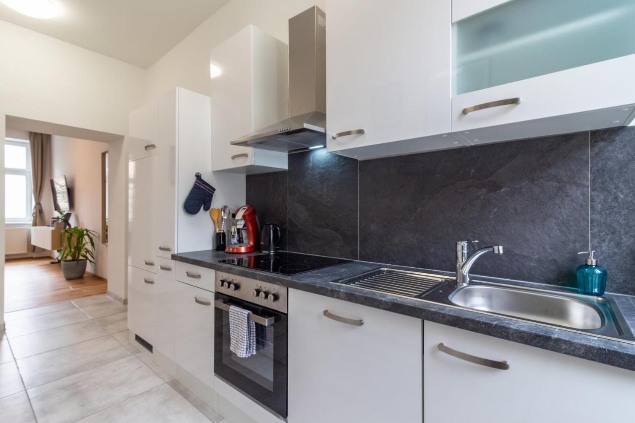 Cozy, Generous City Apartment - 10 Min To City-Centre - Contactless 24H Check-In Viyana Dış mekan fotoğraf