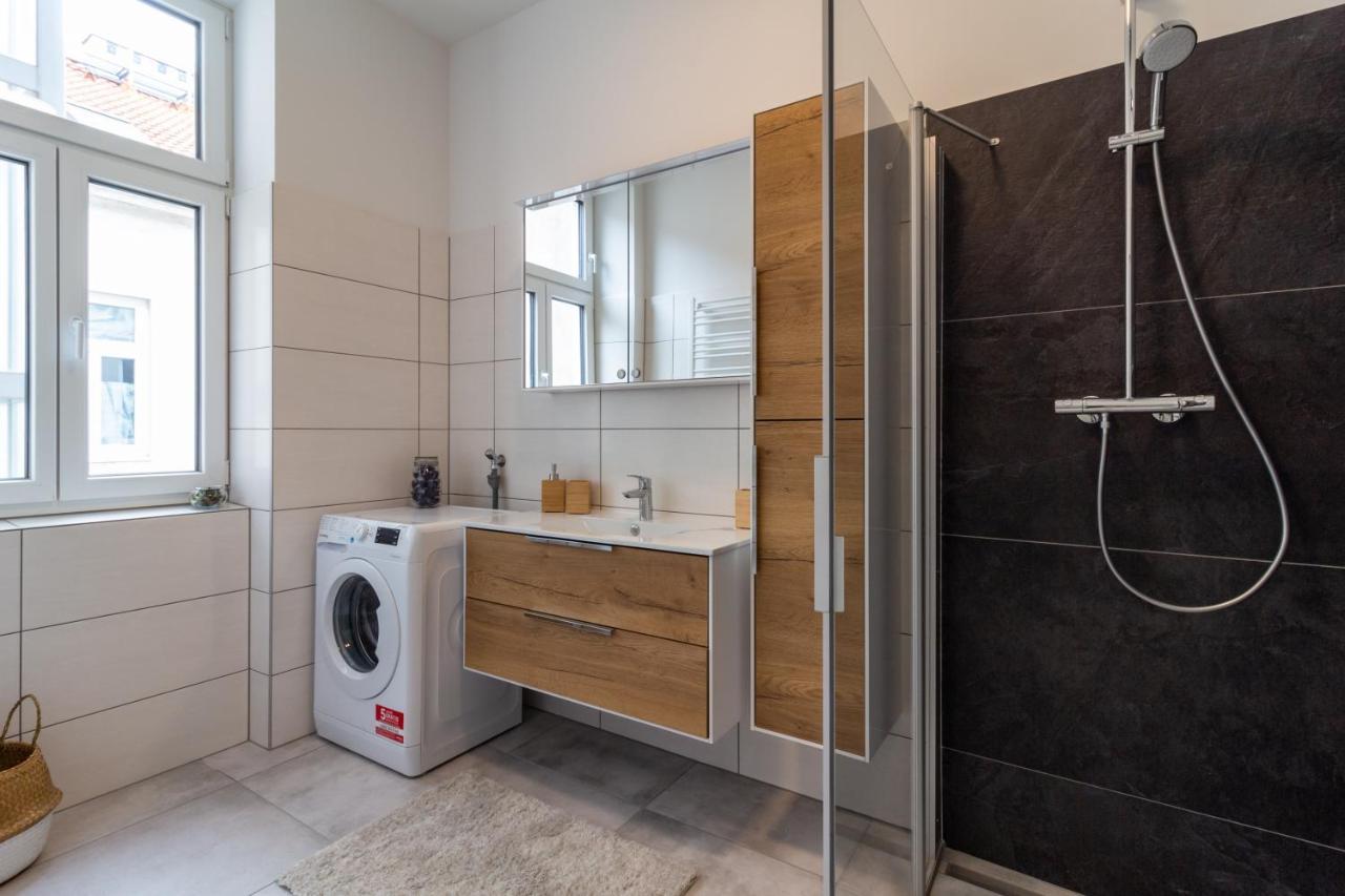 Cozy, Generous City Apartment - 10 Min To City-Centre - Contactless 24H Check-In Viyana Dış mekan fotoğraf