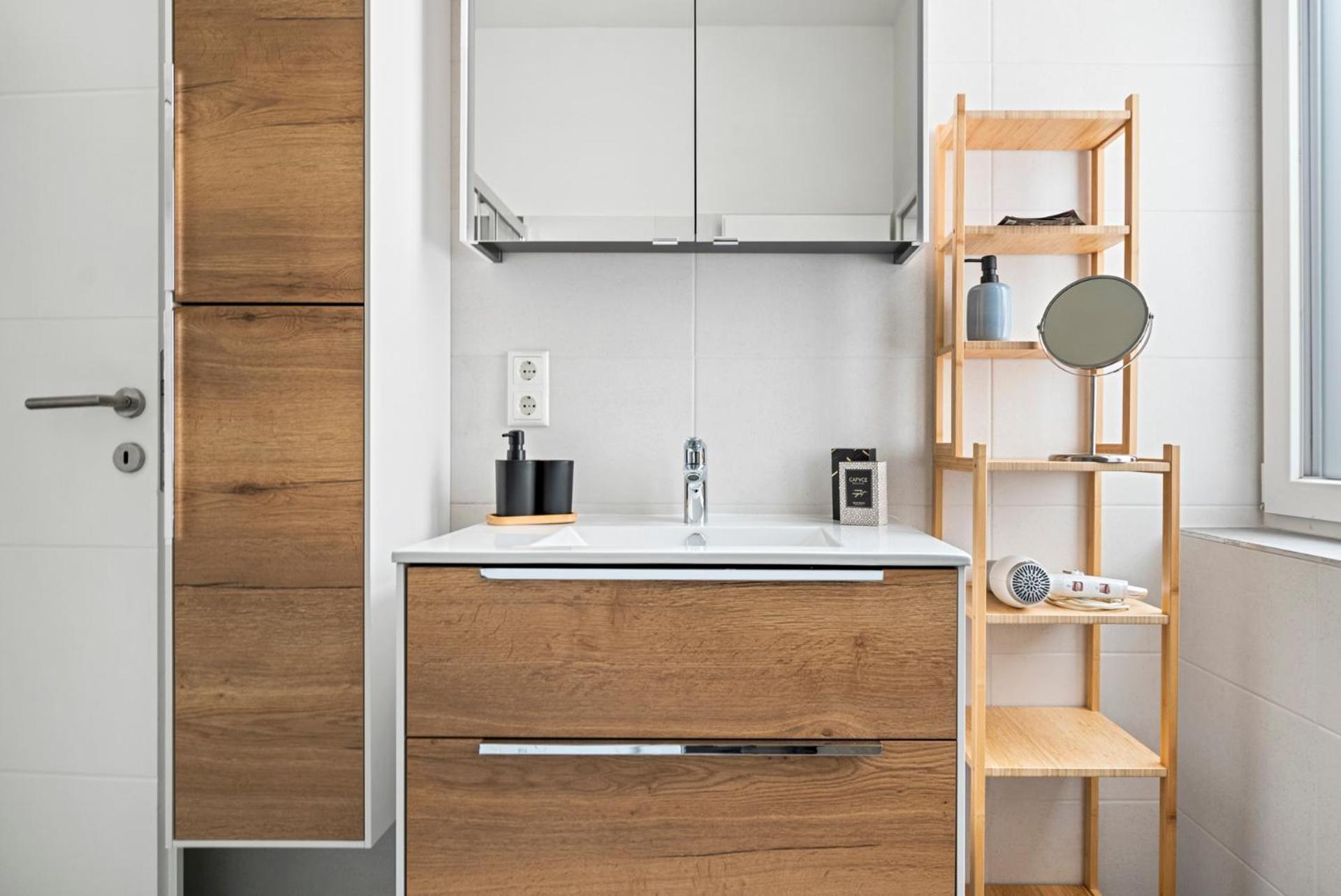 Cozy, Generous City Apartment - 10 Min To City-Centre - Contactless 24H Check-In Viyana Dış mekan fotoğraf