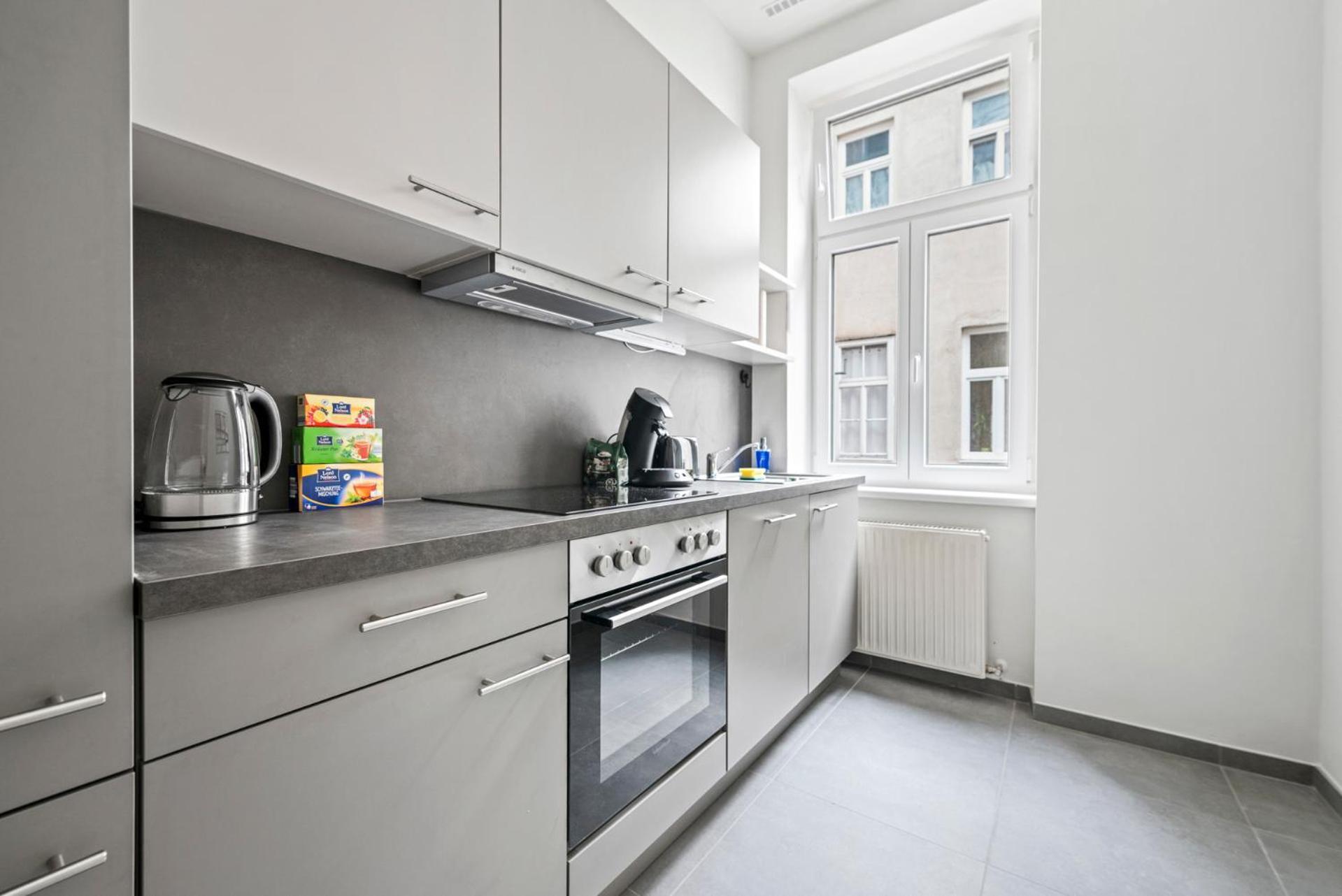Cozy, Generous City Apartment - 10 Min To City-Centre - Contactless 24H Check-In Viyana Dış mekan fotoğraf